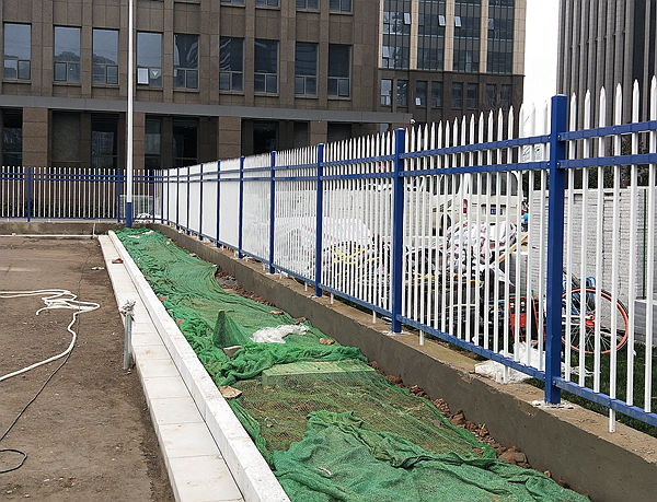 鋅鋼護(hù)欄價格 鋅鋼護(hù)欄價格